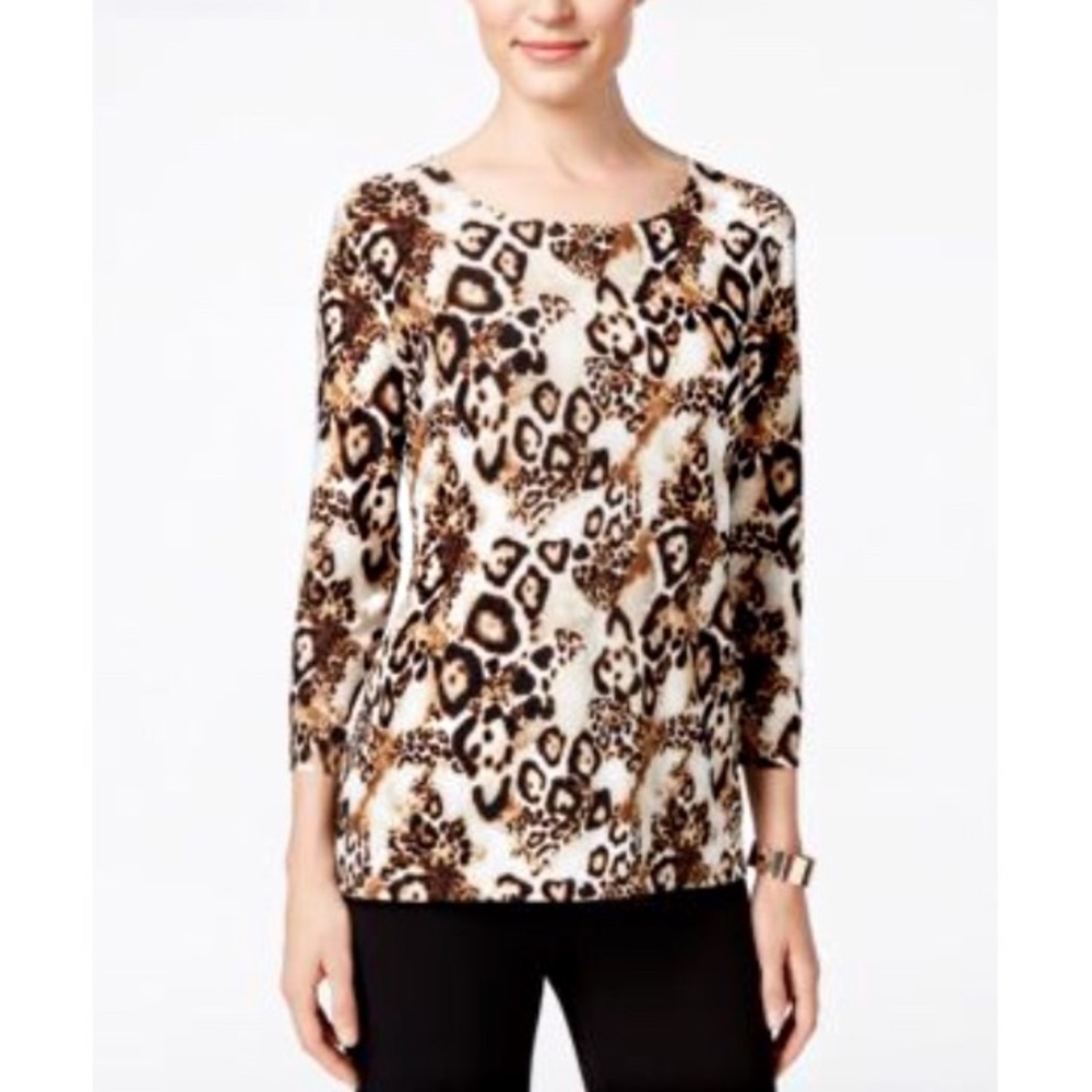 JM Collection animal jacquard printed top